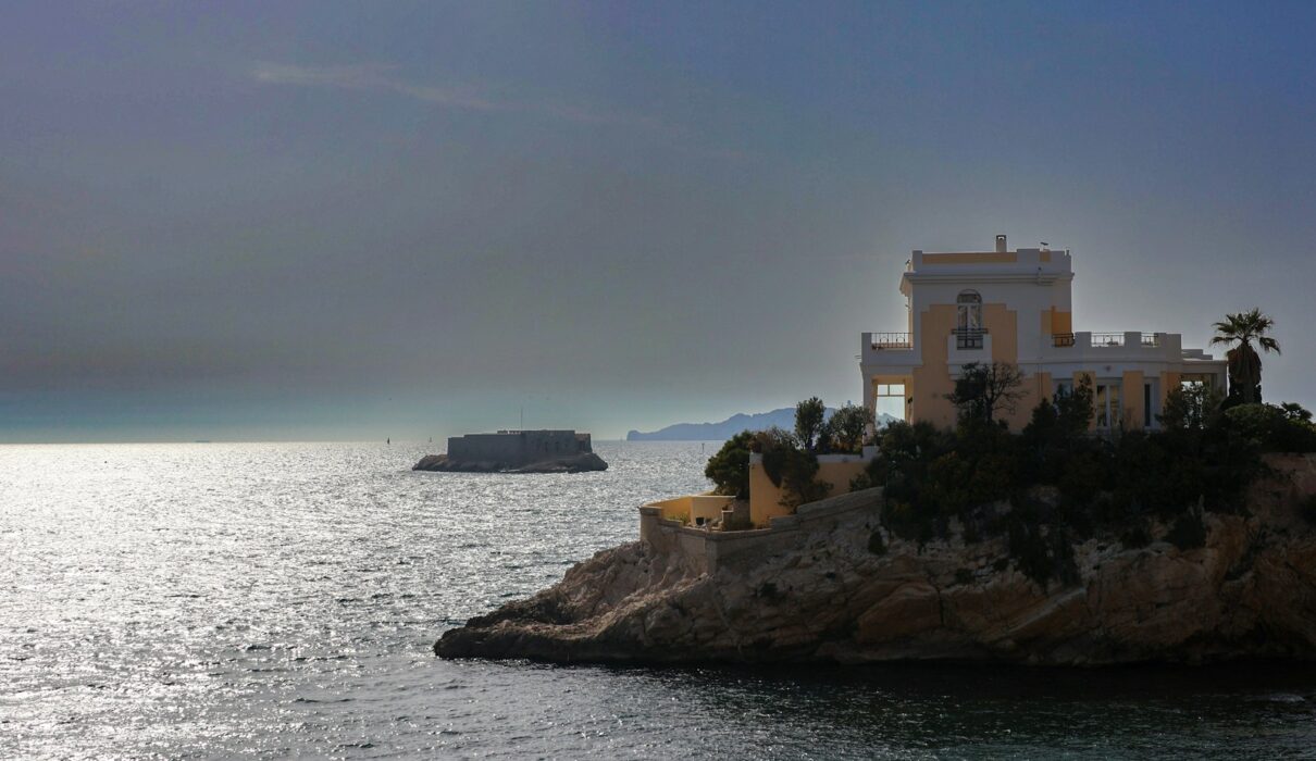 Where to Get Cannabis in Marseilles, France online